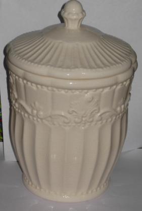 Ceramic Table-Top Décor 34 — Ceramic Table-Top Décor