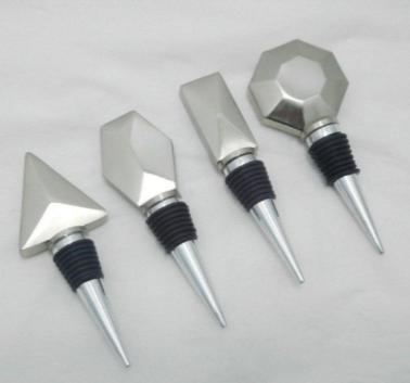 Geo Bottle Stopper Silver — Cutlery