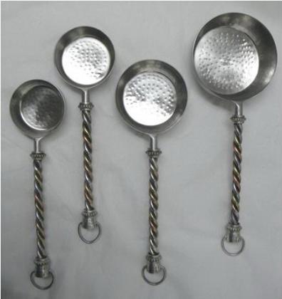 Measuring Cup — Cutlery